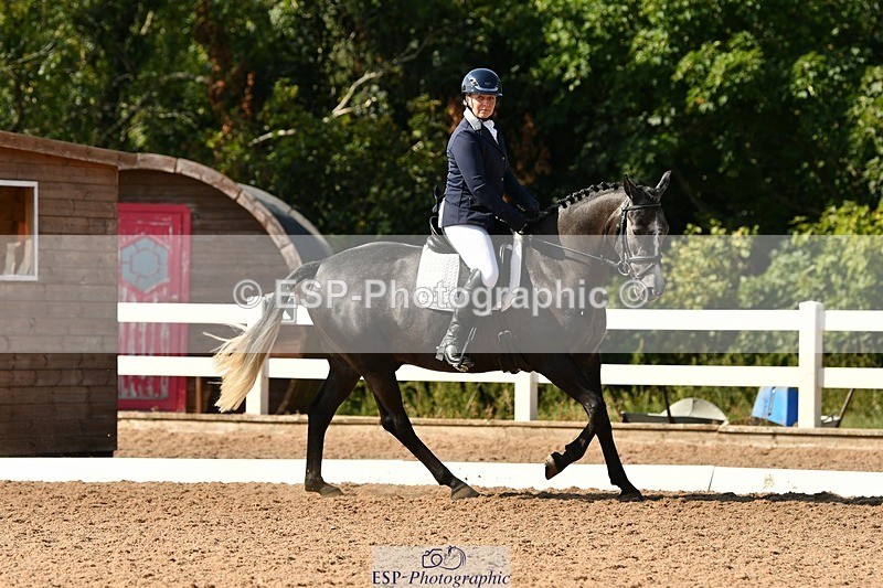 250817-160446-11453 - 206-Mel.NorthwoodBarnridge.Flying.Solo