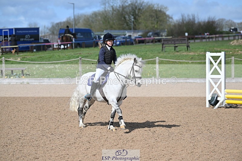 240409A-DSC_0210-01551 - 50cm Clear Round