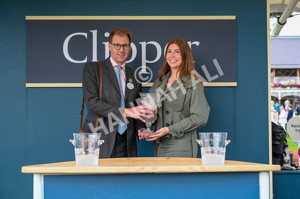220824-Race 3-Thunder Run-6815 - Race 3 3.00pm Clipper Handicap