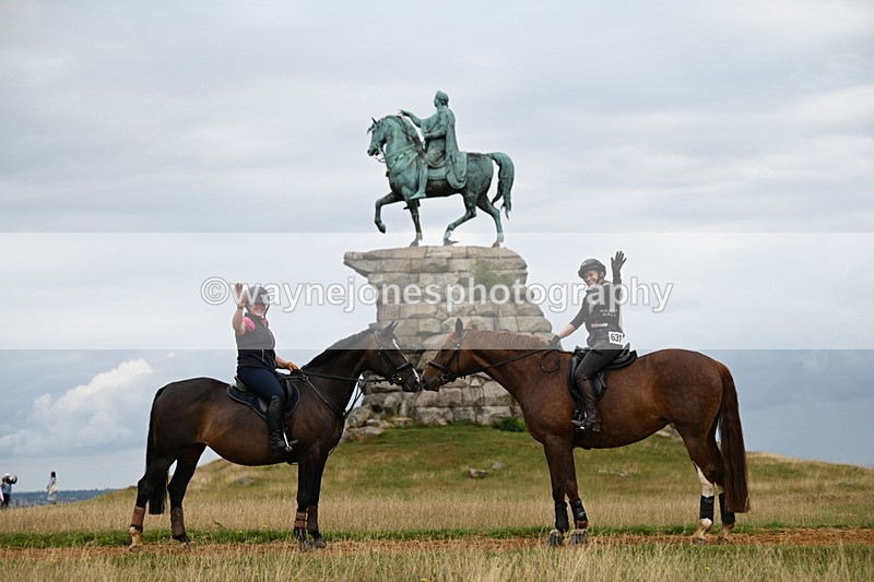 DSC_5960 - Time at Statue 12:17 to 12:44