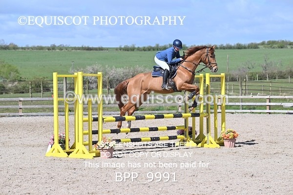 BPP_9991 - CLASS 19 SUN Senior British Novice/ 90cm Open