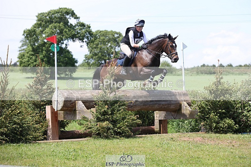 240525-131416-13435 - 113-MONANORE_GOLD-Jemima_Hughes