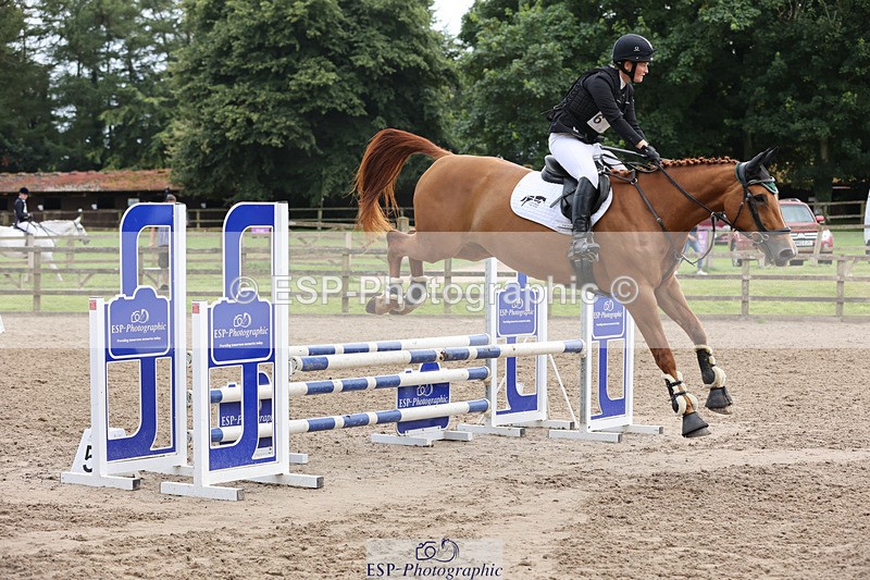 240804-152546-16479 - 620-Alana_Shapland-FOREVER_AUTUMN_DS