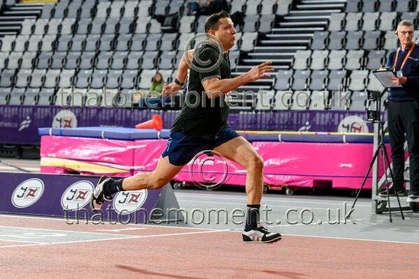 MastRelay26-915787 - Masters Set One