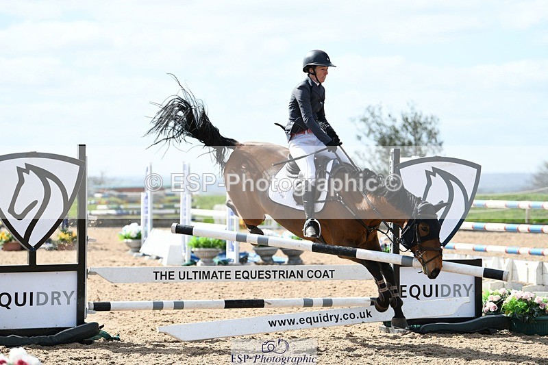 250328-124827-01059 - Cls 3 Snr Foxhunter