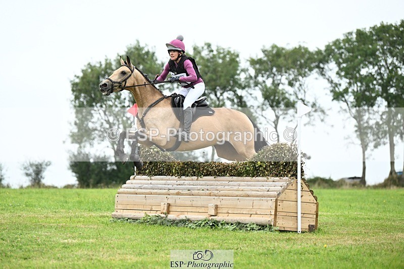 240831A-152202-04845 - 211-Fiona.Lewis-BALLYANNY.BUTTONS