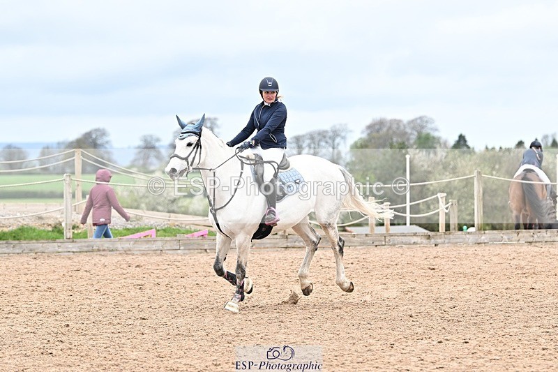 250414-112910-00550 - 90cm Round 1