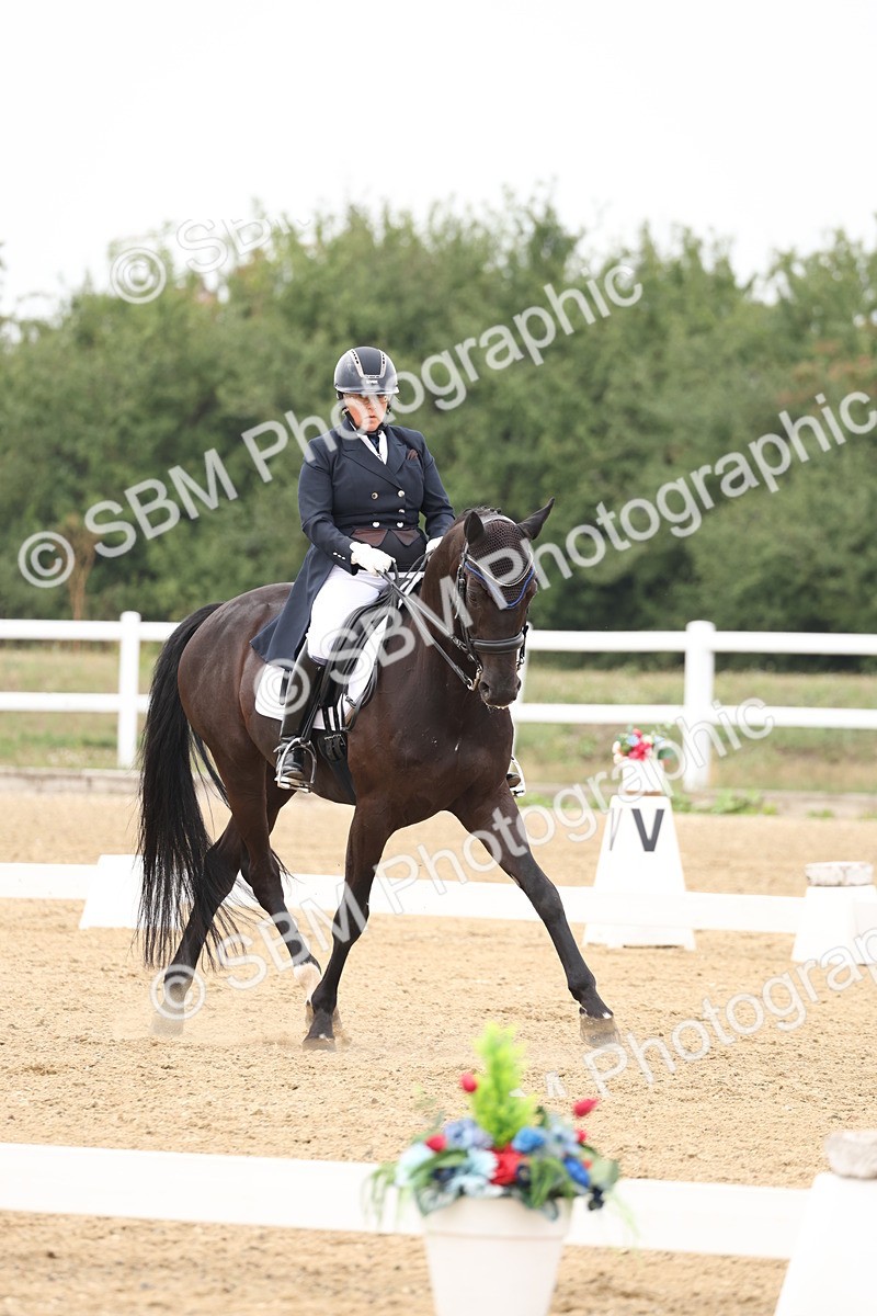SBM_008104 - Class 10 - FEI INT I - 16.10-16.50