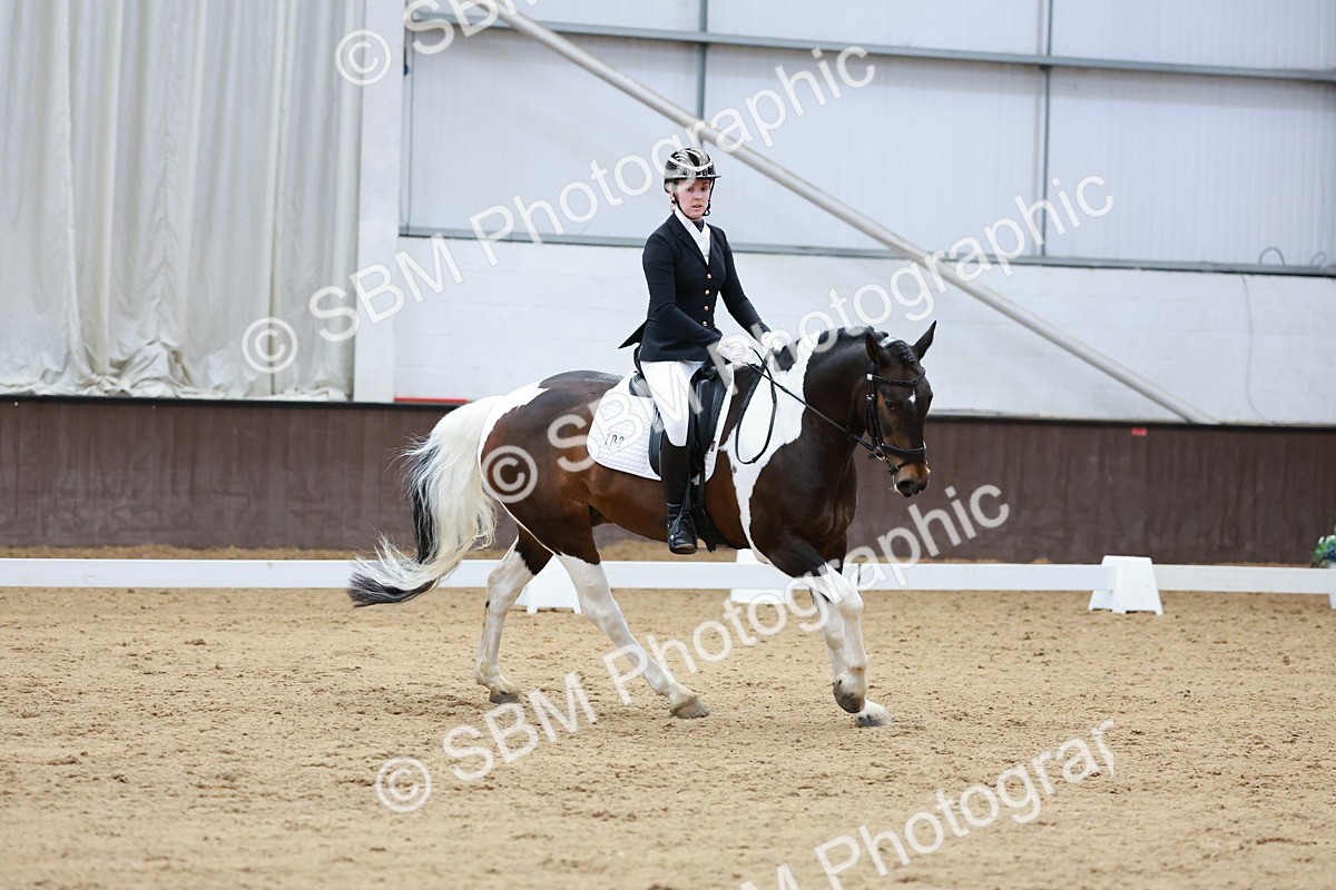 SBM_008819 - Class 6b - Novice 6 - 11.02-12.19