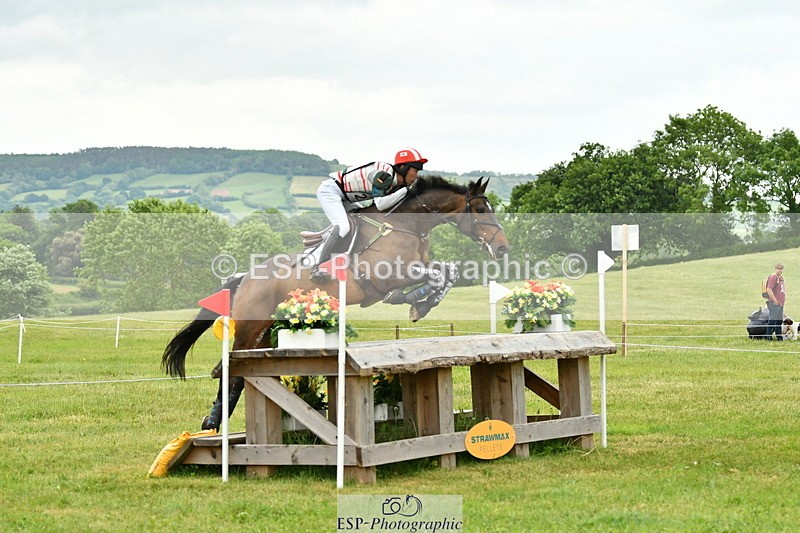 250524A-163734-14813 - C-270-Kento.Nagura-VINCI.DE.LA.VIGNE.JRA