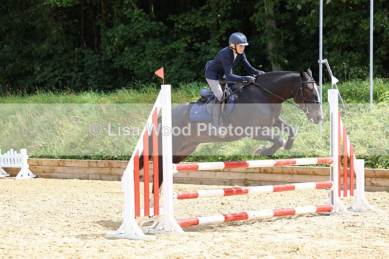 3E7A0176 - Class 9: Senior British Novice/90cm open