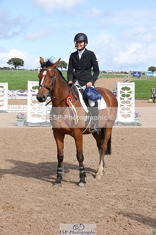 250911-145422-02561 - Cls 5 Chard Snr 90cm Speed Derby