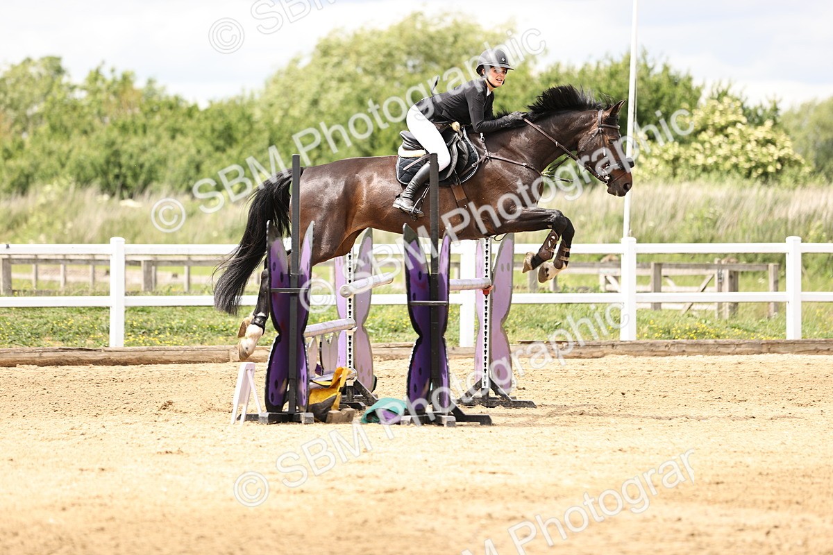 SBM_003178 - Class 11 - Senior Newcomers - 1.10m