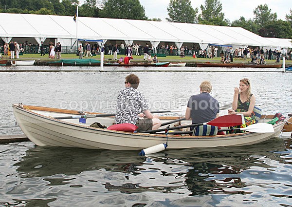 110702 WHITE ROWING BOAT IMG_7486 - HENLEY ROYAL REGATTA JULY 2011