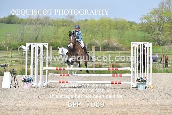 BPP_7009 - CLASS 5 FRI Veterans Show Jumping