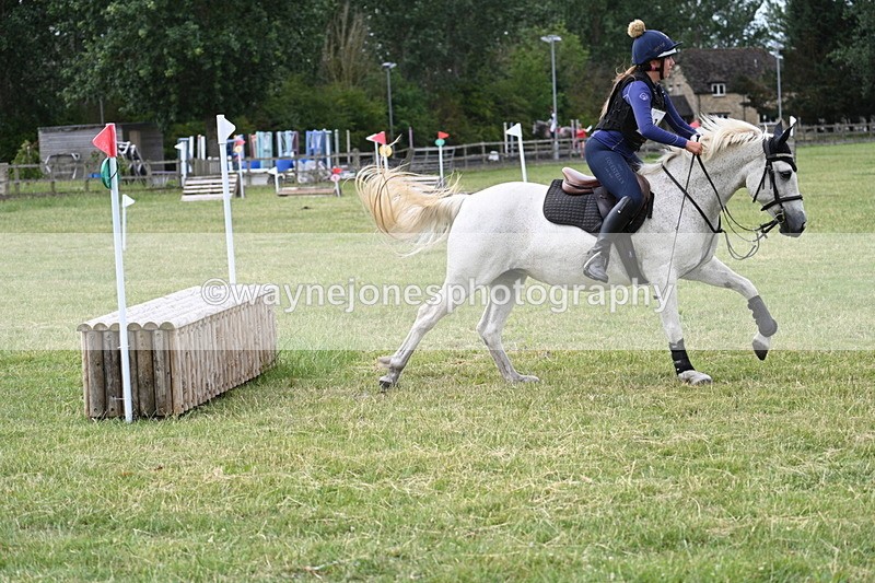 WJ7_5172 - 60cm XC Time 10:17 to 10:49