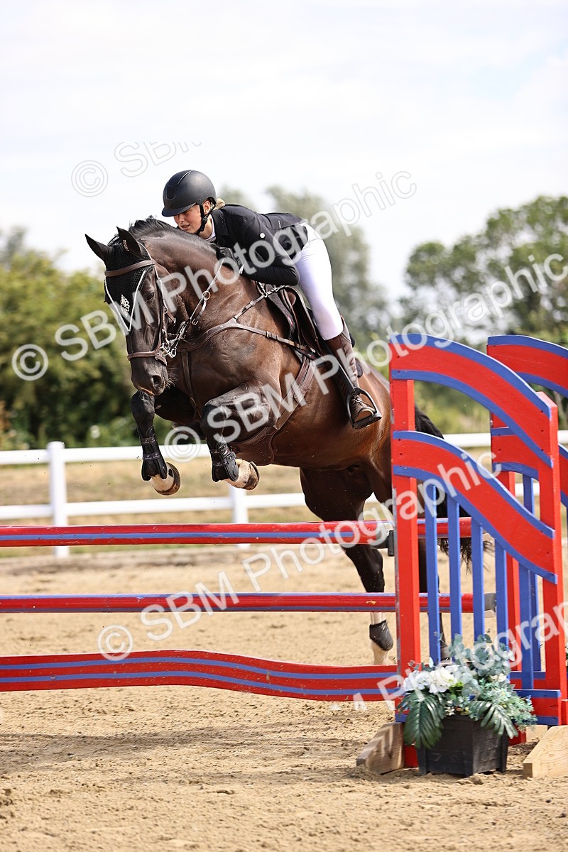 SBM_009771 - Class 8 - Senior Newcomers - 1.10  Open