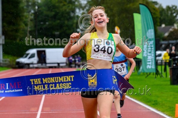 Monument25-917869 - Set One