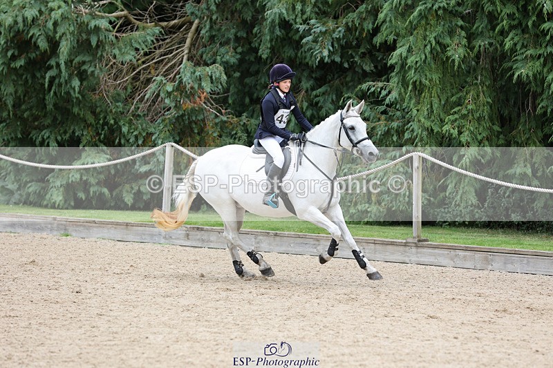 240823X-144346-18600 - 70cm R1 13.45 to 15.30