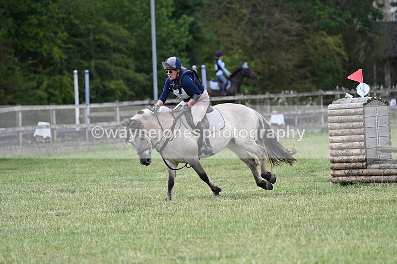 WJ7_4849 - 60cm XC Time 09:58 to 10:16