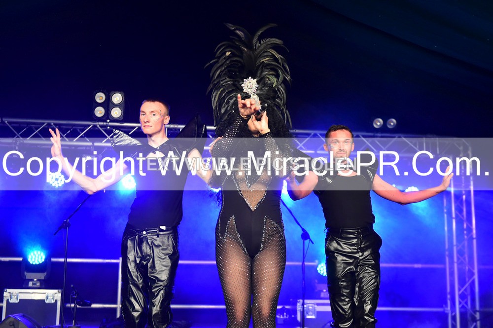 SH4_6967 - The Cher Experience