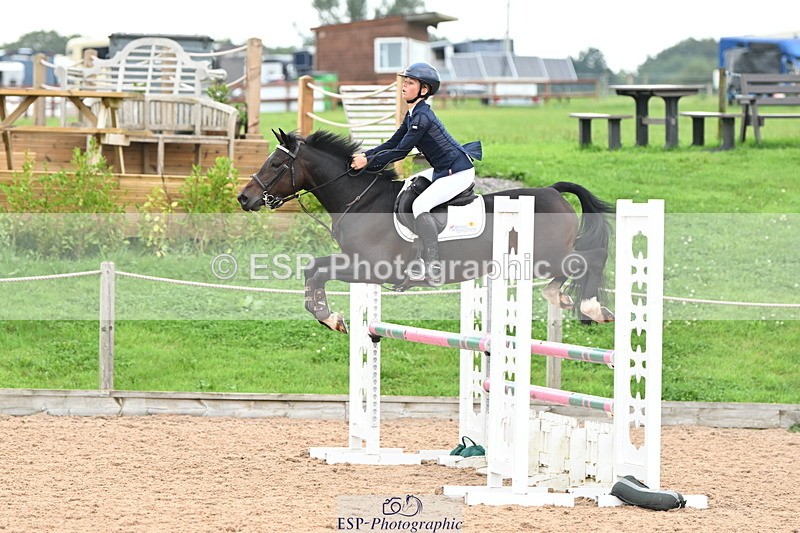 240907A-140420-02242 - Cls 4 Pony Big Team 95cm & 1.05m