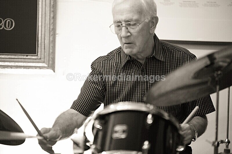 ROD-37 - Rod Kelly Trio