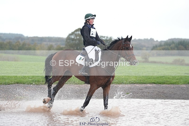 251024A-145514-12996 - C-224-Susie.Berry