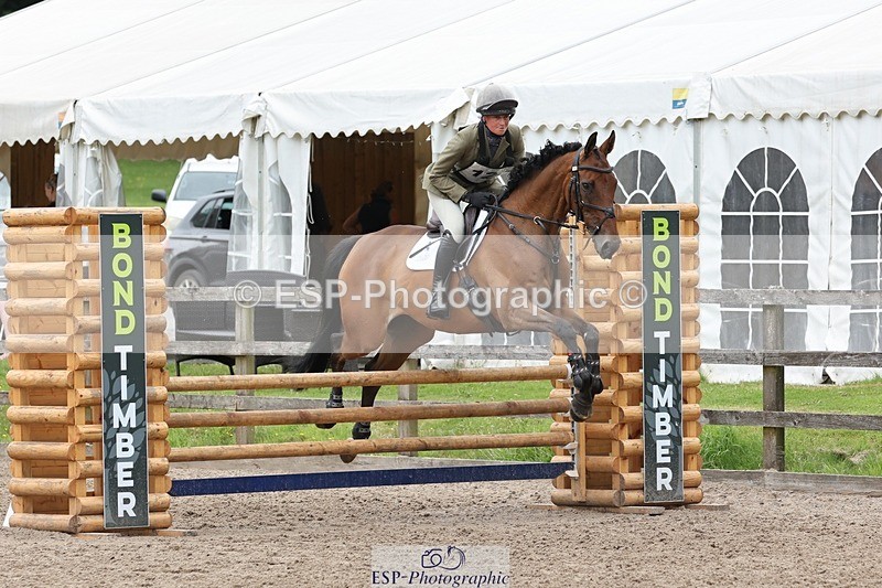 240803-112721-02311 - 120-Rosie_Bradley-Hole-BROADSTRUTHER