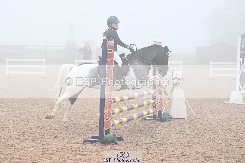 240907A-093134-00136 - Cls 1 Pony Intro 70cm