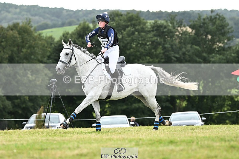 240825X-143207-35034 - 80cm XC 14.30 to 15.30