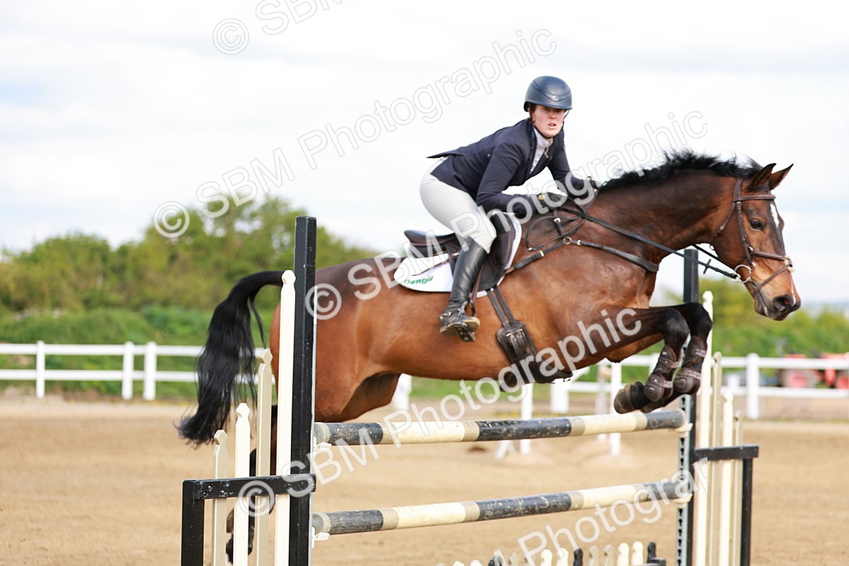 SBM_002362 - Class 5 - Senior Foxhunter - 1.20m
