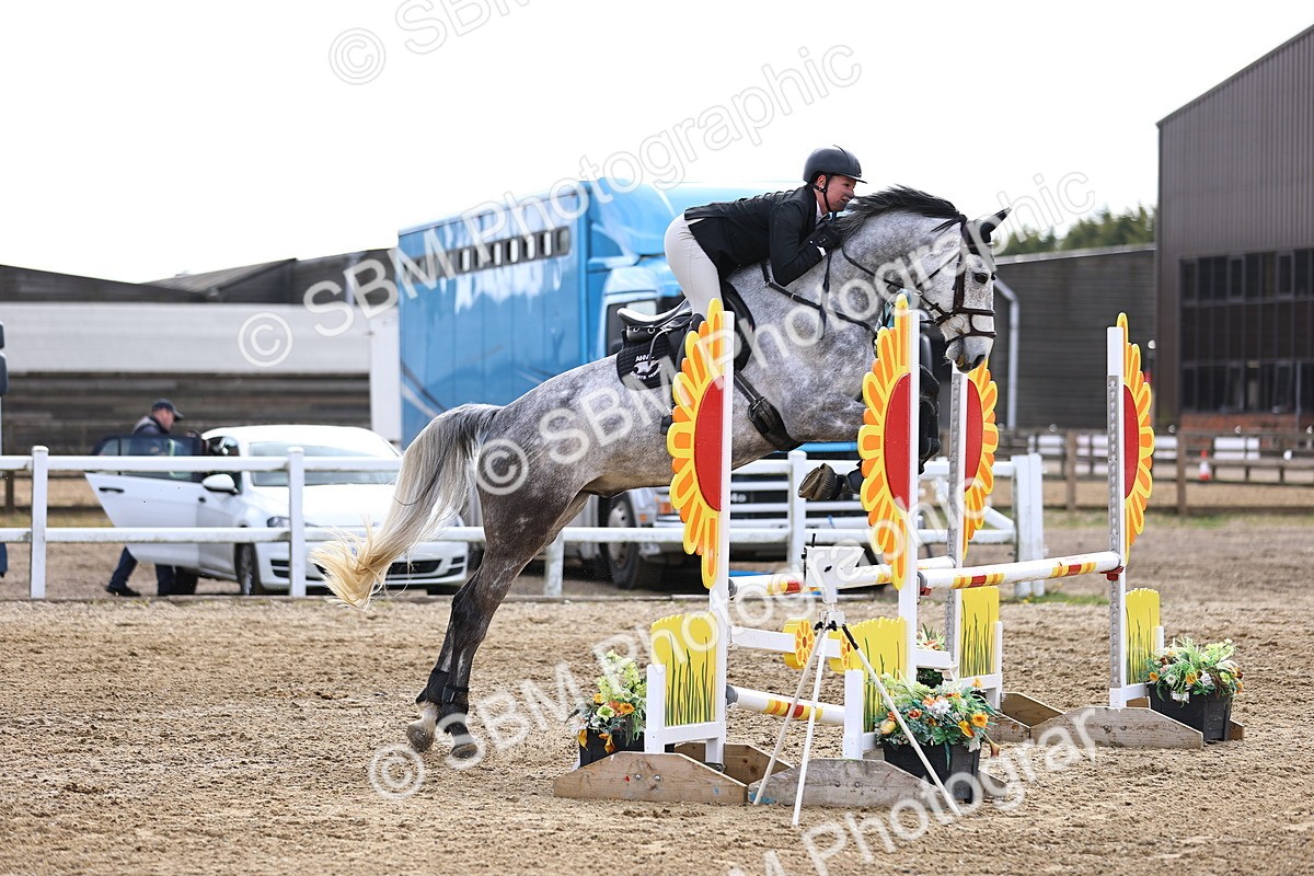 SBM_5239 - Class 9 - Senior British Novice - 90cm