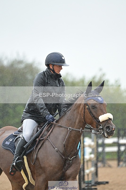 240925A-134449-00985 - Cls 4 Newcomers and 1.10m Open