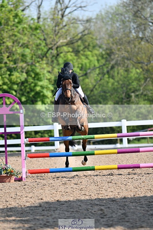 240512A-091359-17110 - Cls 39 British Novice and 90cm Open