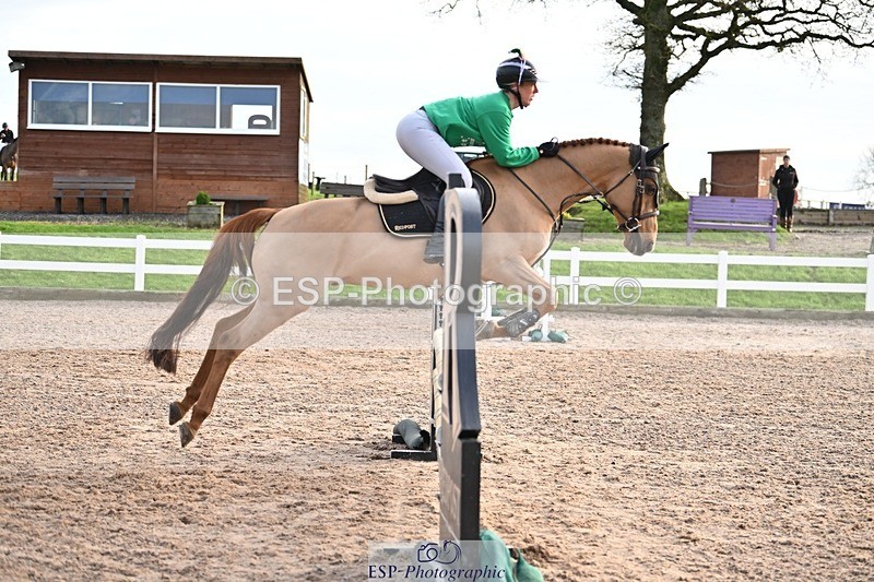 241206-100633-00171 - Cls 2 British Novice and 90cm Open