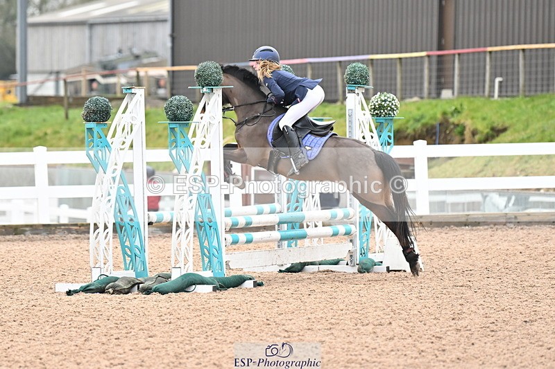 240309A-100925-00032 - Cls 1 Pony Intro 70cm