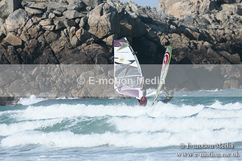 WS 020413-93 - Windsurfing