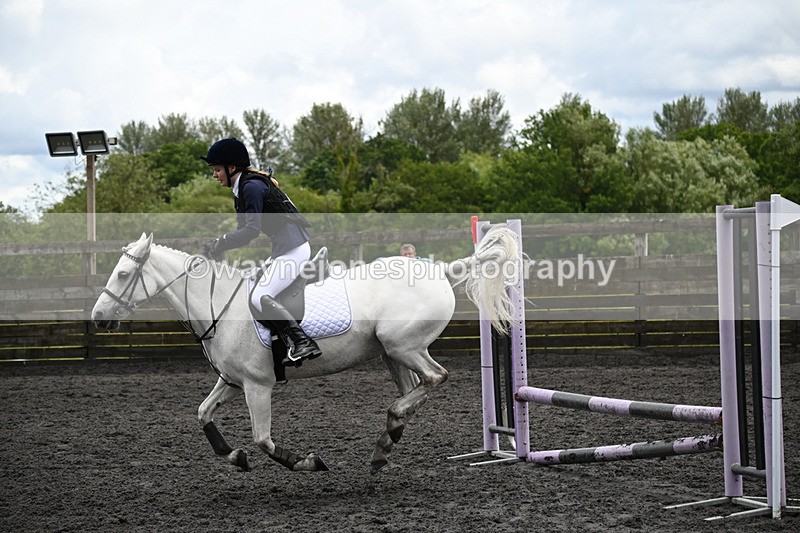 WJ6_0052 - Class 13 Novice 60cm