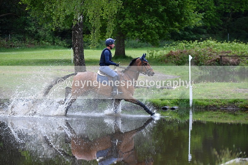 WJ5_5120 - Time 12:04 to 13:05