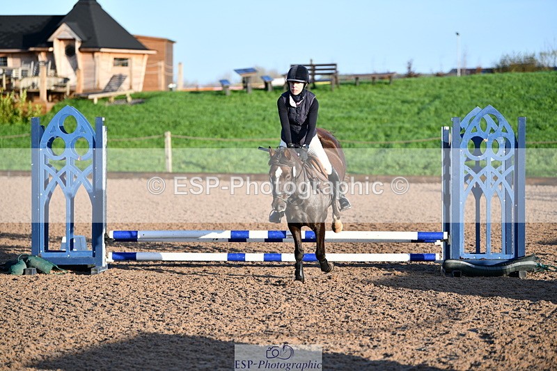 241026A-085931-00342 - SAT Cls 19 Clear Round 50cm