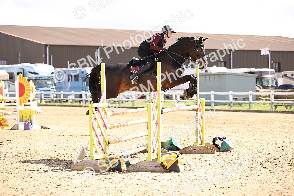 SBM_004362 - Class 17 - Senior Newcomers - 1.10m