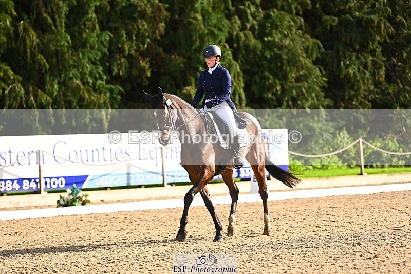 231021-144752-18790 - 255-CLOUDBERRY.BLUE-Isabelle.Downes-DR