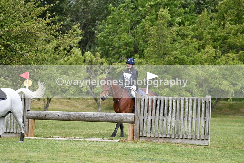 WJ5_3378 - Class 5 80cm Pairs