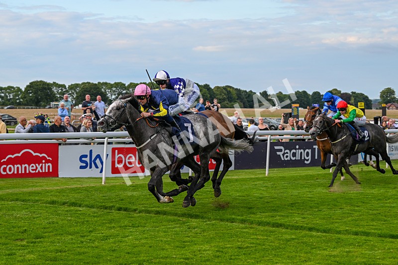 220724-Race 3-Gressington-1554 - Race 3