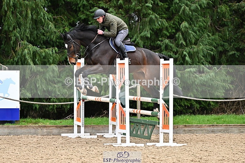 250201A-111726-00372 - Cls 02 Local Horse 100cm