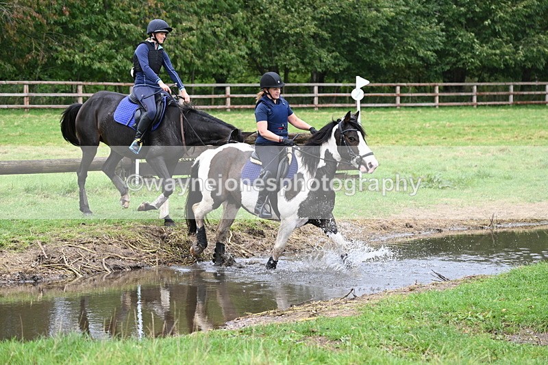 WJ6_2856 - Time at Photographer 11:01 to 11:20