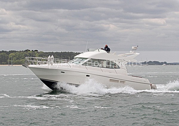 100511 PARISIENNE BELLE IMG_9659 - Flybridge Cruisers
