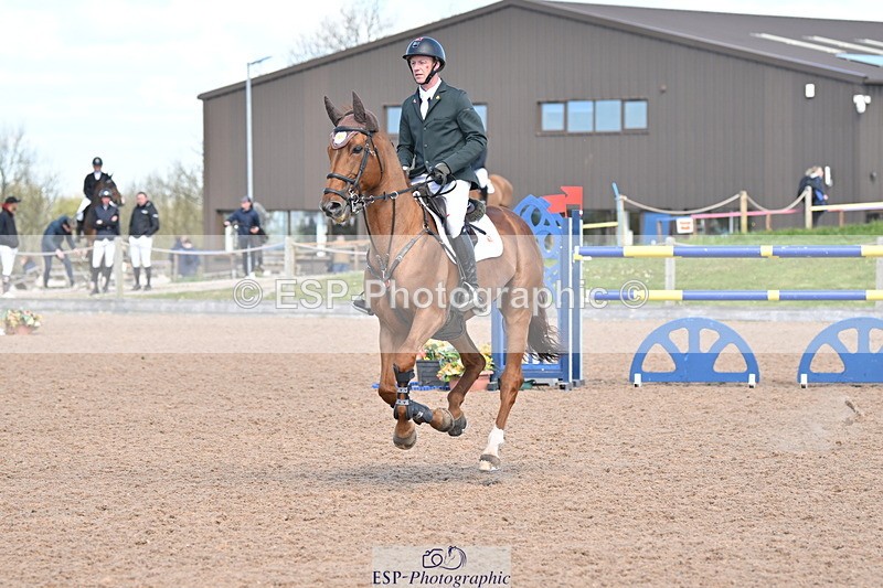 240418A-111442-02505 - Cls 5, 2 Star Medium Tour 1.35m