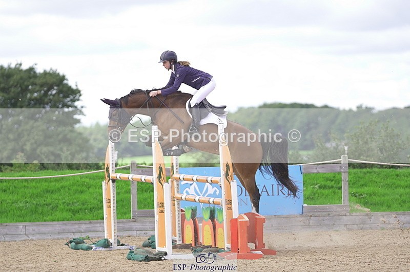 230806A-123120-01990 - Cls 14 Snr Foxhunter & 1.20m Open